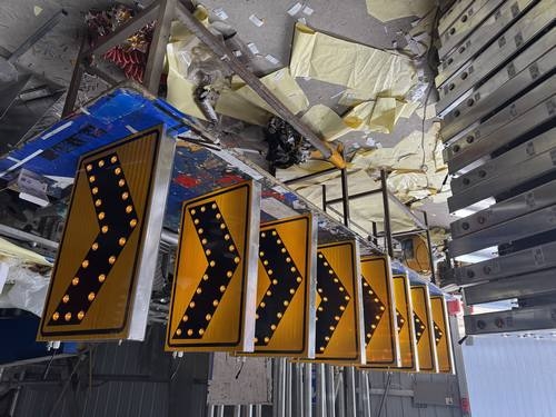 成都太阳能交通标牌的核心部件是电池,电池多久